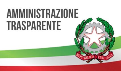 Amministrazione trasparente, stemma della Repubblica Italiana, bandiera italiana e sfondo bianco